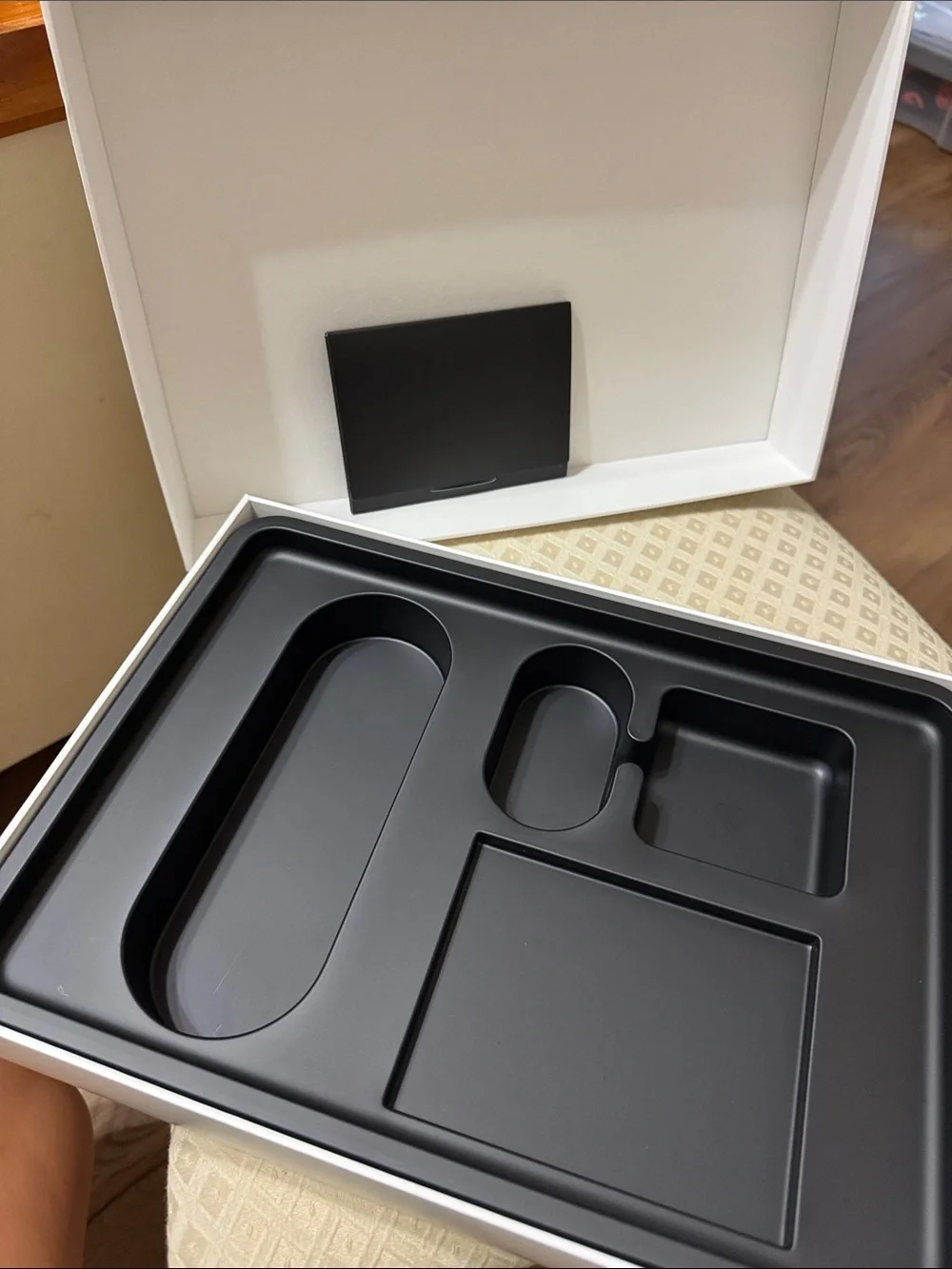 Apple Silver MacBook Pro Retail Box ONLY